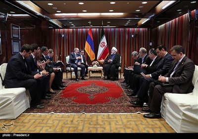 دکتر روحانی در دیدار نخست وزیر ارمنستان