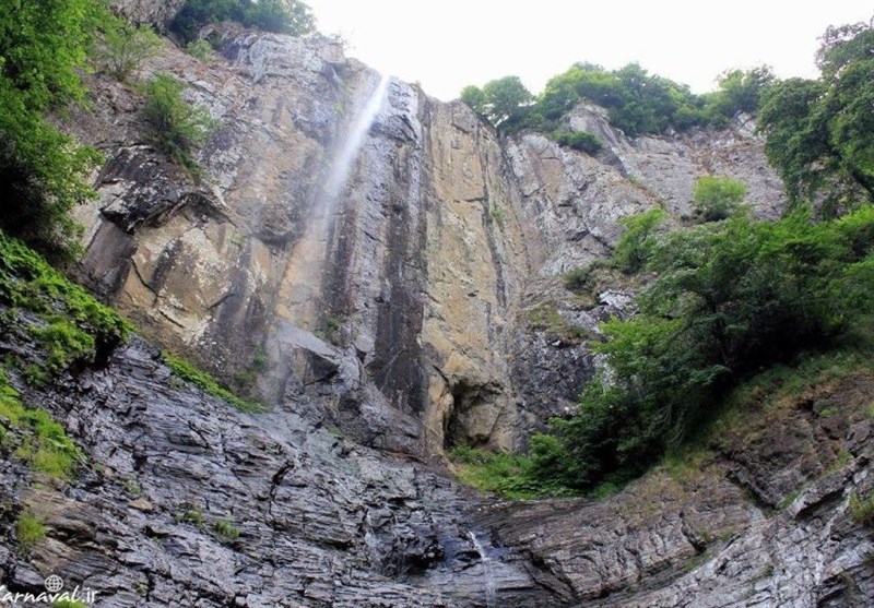 Laton Waterfall; Highest of Its Kind in Iran