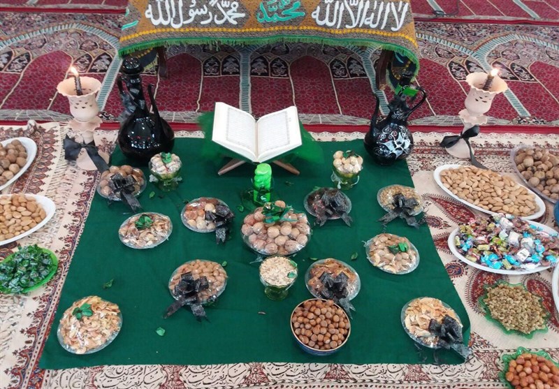 کاشان|آیین سنتی‌-مذهبی سفره برکت در برزک کاشان برگزار شد