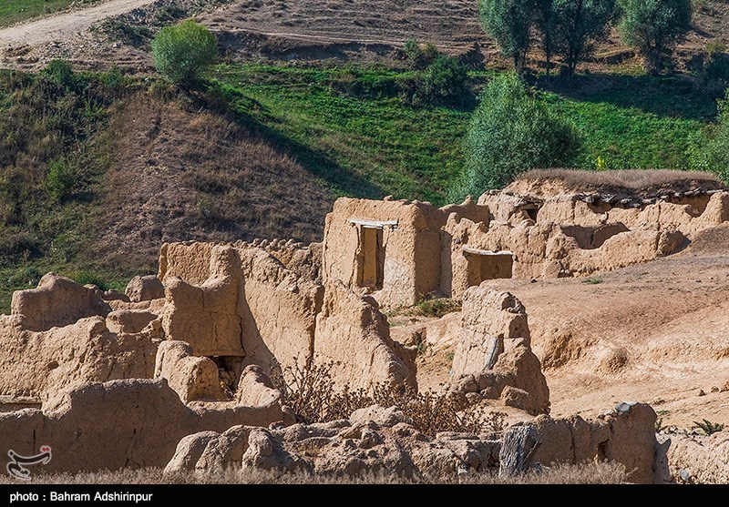 اردبیل| روستای باستانی و غارهای دست‌کند کنزق در قاب تصویر
