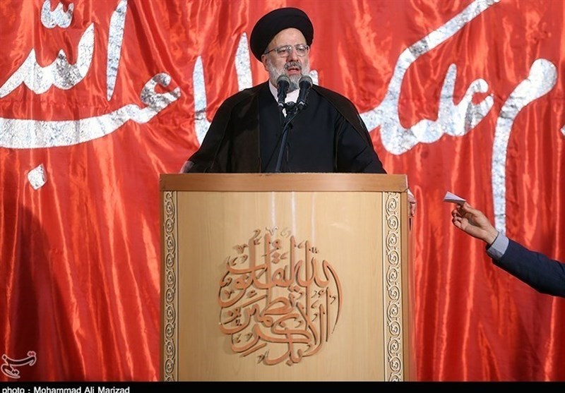 حجت‌الاسلام رئیسی: دشمن می‌خواهد با اعمال فشار مردم را خسته کند
