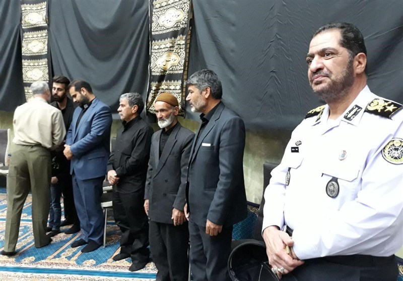 مراسم گرامیداشت شهدای حمله تروریستی اهواز در ستاد ارتش برگزار شد