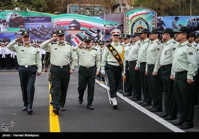 سردار حسین اشتری فرمانده ناجا در مراسم صبحگاه مشترک یگان‌های نیروی انتظامی