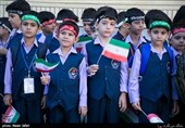 طنین زنگ مهر و مقاومت در استان اصفهان نواخته شد