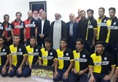 امام جمعه بوشهر: تیم‌های پایه فوتبال ساحلی بوشهر برای پشتوانه سازی تیم بزرگسالان تقویت شود