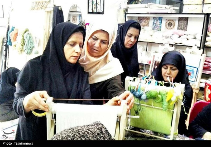 بانوی کارآفرین خوزستانی: خیرین به کارآفرینان در امر اشتغالزایی کمک کنند