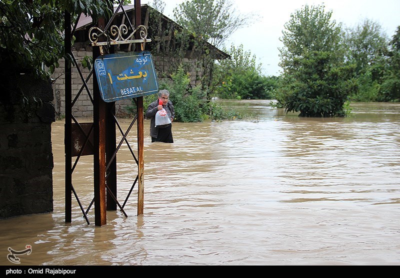 غرق شدن خودروهای شخصی در بارندگی شدید مازندران +عکس