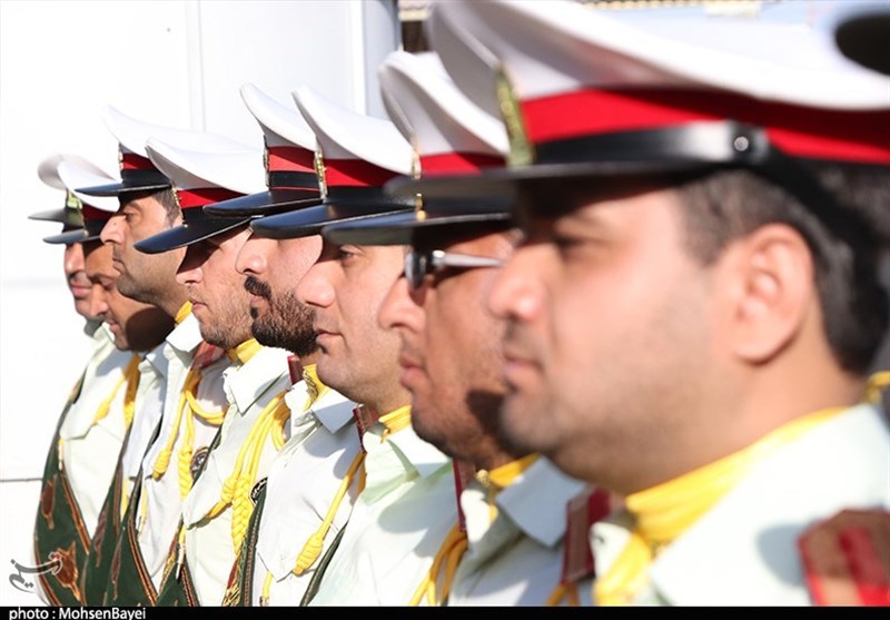 صبحگاه مشترک نیروهای مسلح در کاشان برگزار شد