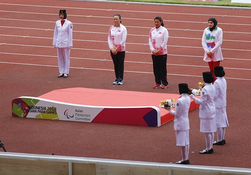 گزارش خبرنگار اعزامی تسنیم از اندونزی| امتناع بانوی مدال‌آور ایران از دست دادن با مسئولان بازی‌های پاراآسیایی+عکس