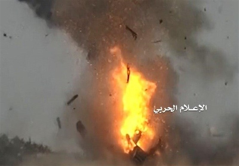 یمن| انهدام سه خودروی حامل متجاوزان در ساحل غربی