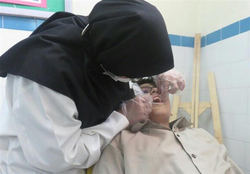 بوشهر| خدمات رایگان دندانپزشکی به دانش‌آموزان تنگستانی ارائه می‌شود