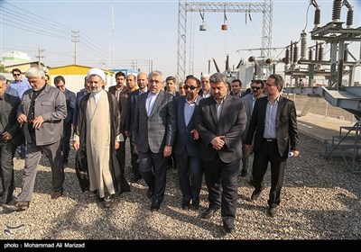 آیین افتتاح و بهره برداری از پروژه های برق با حضور وزیر نیرو -قم