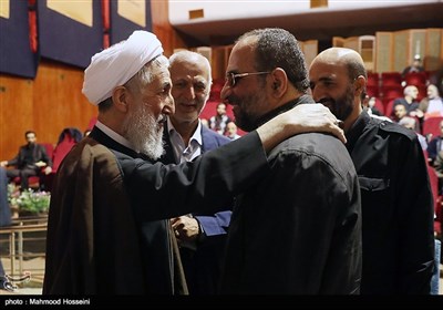 مجتبی شاکری و حجت‌الاسلام صدیقی در دومین کنگره سراسری جمعیت جانبازان انقلاب اسلامی