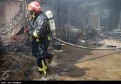 آتشسوزی گسترده انبار کالا در میدان هرندی