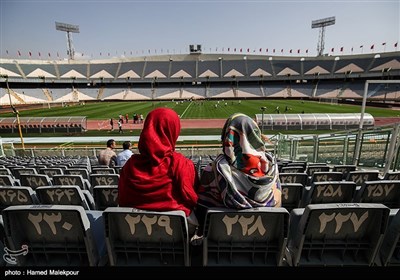 حضور دو خبرنگار خانم در تمرین تیم ملی فوتبال ایران