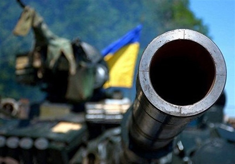 واکنش کرملین به مجوز استفاده از انواع تسلیحات در شرق اوکراین