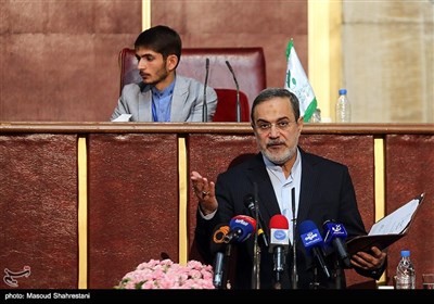  سید محمد بطحایی وزیر آموزش و پرورش در افتتاحیه نهمین دوره مجلس دانش آموزی