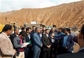 وزیر راه و شهرسازی از چند پروژه راه شهرستان گرمسار بازدید کرد