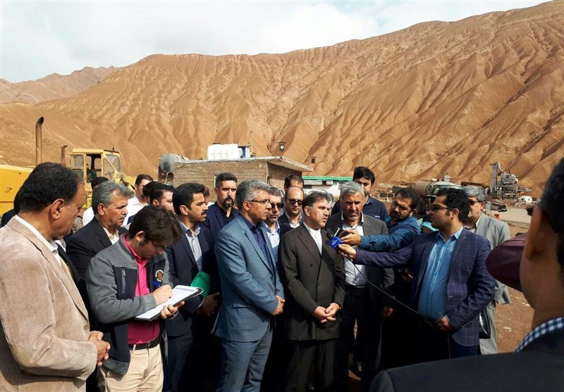 وزیر راه و شهرسازی از چند پروژه راه شهرستان گرمسار بازدید کرد