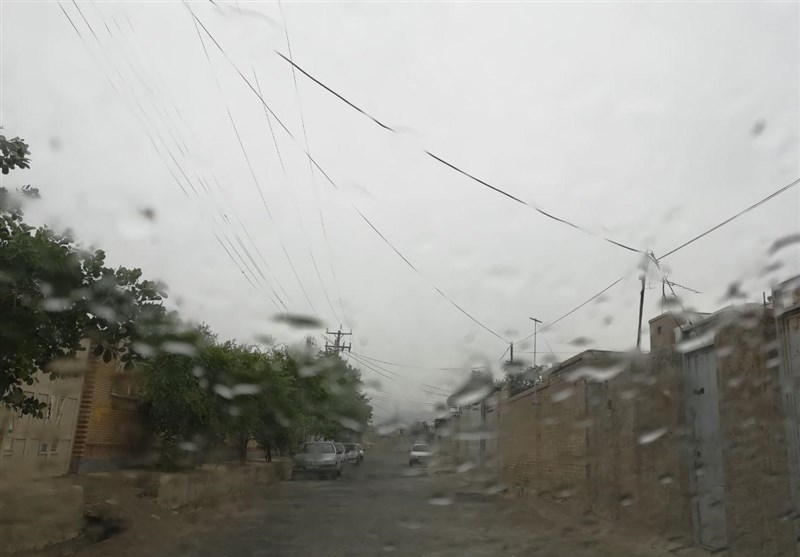 خوزستان|خوشحالی مردم در‌پی بارش باران پائیزی در ایذه+ فیلم