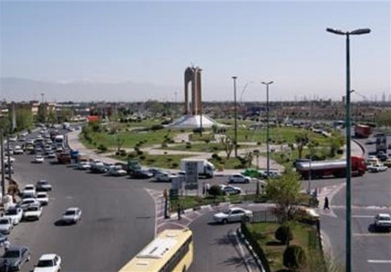 تهران| فرماندار اسلامشهر: تولیدکنندگان مشکلات خود را بدون تعیین تکلیف از شهرداری تهران پیگیری کنند