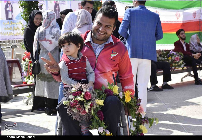 ‌استقبال از کاروان ورزشکاران کرمانی پاراآسیایی جاکارتا به روایت تصویر