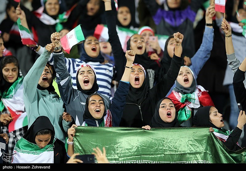 فیفا: در روند حضور بانوان ایرانی در ورزشگاه‌ها پیشرفت‌هایی حاصل شده است