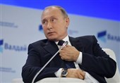 Putin Warns against &apos;Reckless&apos; Moves after Ukraine Declares Martial Law