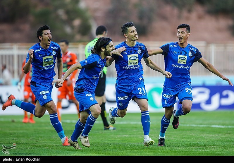 IPL: Esteghlal Emerges Victorious, Sepahan Earns Late Win