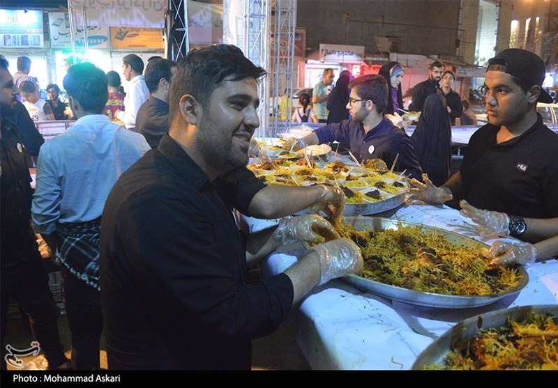 خوزستان|پخت و توزیع بیش از 11 هزار پرس غذا در بندرماهشهر به روایت تصویر