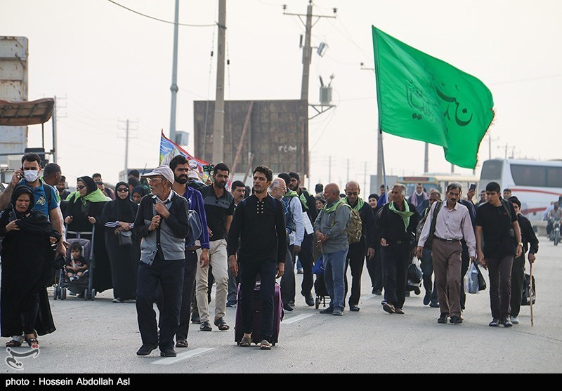 اربعین حسینی| گزارش تسنیم از آخرین وضعیت تردد زائران از مرز شلمچه به کربلای معلی+فیلم