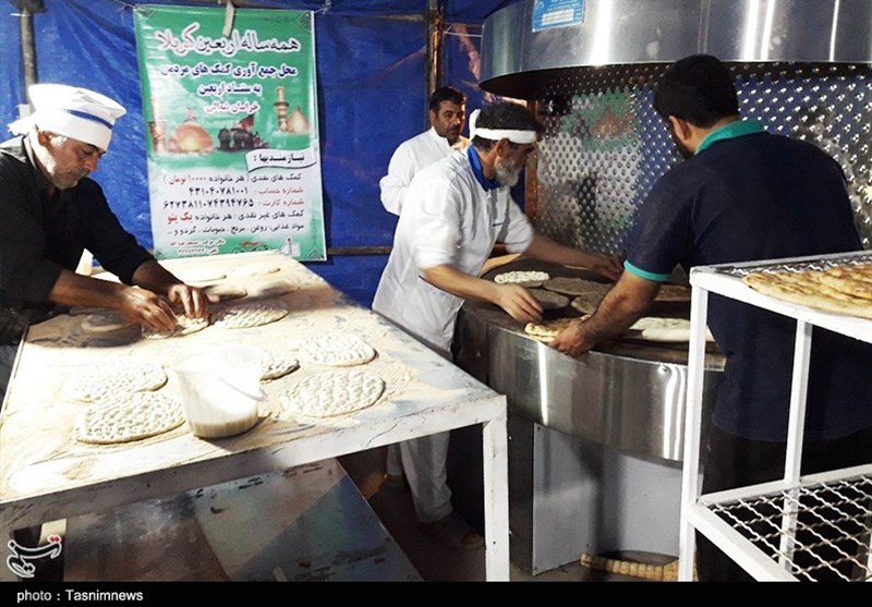 رزمایش همدلی و رزق نان در کردستان اجرا می‌شود؛ مردم نان رایگان می‌گیرند