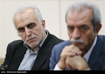فرهاد دژپسند وزیر پیشنهادی امور اقتصادی و دارایی در اتاق بازرگانی ایران