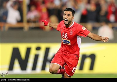 دیدار تیم‌های فوتبال پرسپولیس و السد 