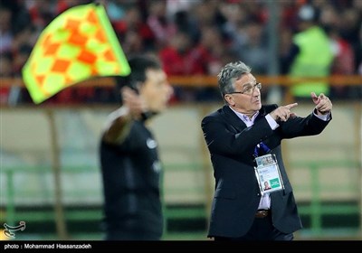 دیدار تیم‌های فوتبال پرسپولیس و السد 