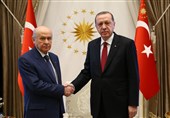 گزارش| اردوغان و باغچلی سومین حزب بزرگ ترکیه را تعطیل می‌کنند؟