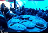 اربعین حسینی| پذیرایی از زائران اربعین در موکب اصحاب خراسانی به روایت تصویر