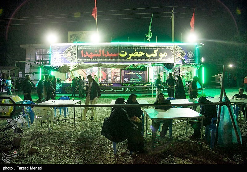 سنگ تمام مردم کرمانشاه برای زائران اربعین؛ 91 موکب از زائران پذیرایی می‌کنند + تصاویر