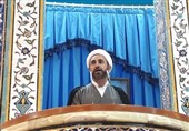 امام جمعه ایلام: انقلاب اسلامی تاثیرهای گسترده‌ای را در ورای مرزهای خود داشته است