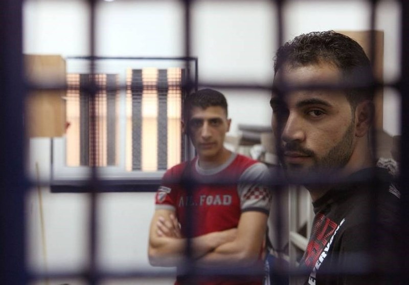 بازداشت 14 فلسطینی در کرانه باختری/ اوضاع وخیم اسیران دربند اشغالگران