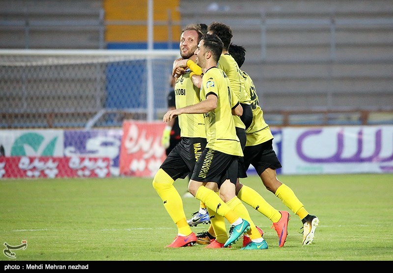 بوشهر| تیم فوتبال پارس جنوبی جنوبی جم فردا به جزیره کیش سفر می‌کند