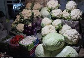 بازار داغ ترشی ارومیه؛گرانی از حجم ترشیهای فصلی پاییز کاست+فیلم