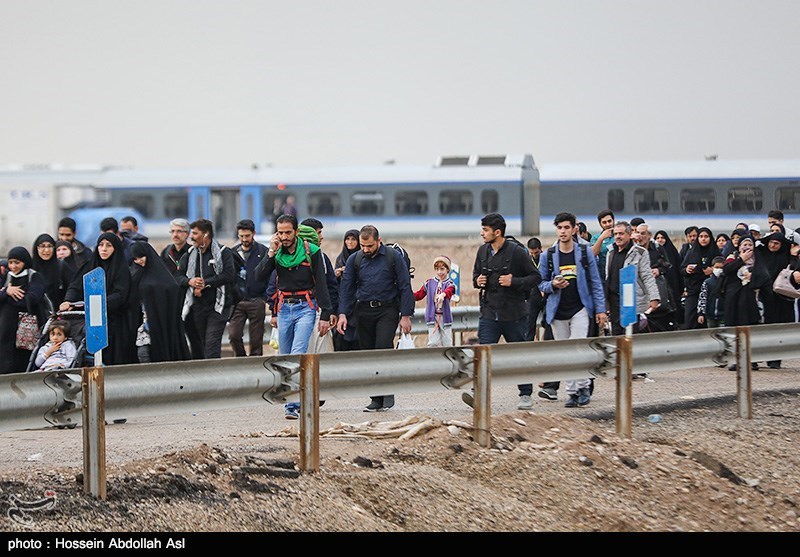 زائران اربعین با 200 دستگاه اتوبوس در کرمانشاه جابه‌جا می‌شوند