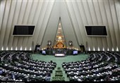 زنجان| نگاه سیاسی نمایندگان مجلس به مسائل برای کشور آسیبزا است