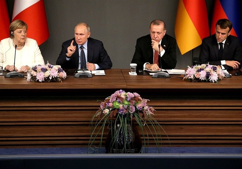 پوتین: روسیه حق خود می‌داند در نابودی تهدیدات تروریستی به سوریه کمک کند