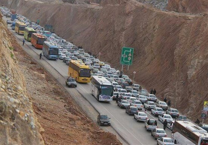 ترافیک سنگین جاده مهران به ایلام را یک طرفه کرد