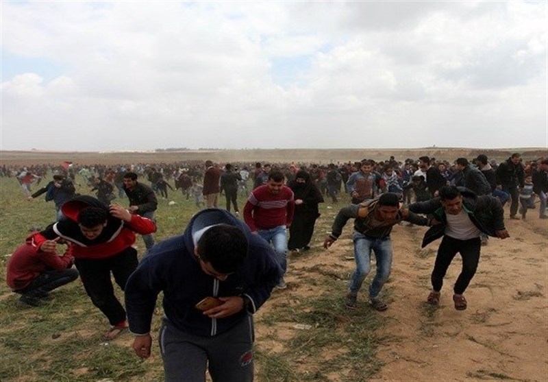 إصابة 40 فلسطینیا خلال قمع الاحتلال لمسیرات العودة شرق القطاع