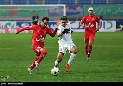 دیدار تیمهای فوتبال پدیده مشهد و نساجی قائمشهر