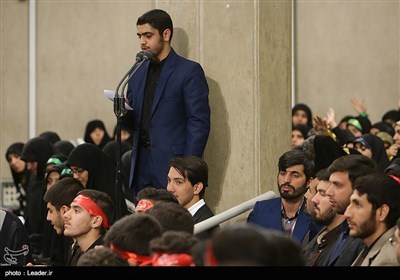قائد الثورة الإسلامیة یستقبل الالاف من التلامذة وطلبة الجامعات