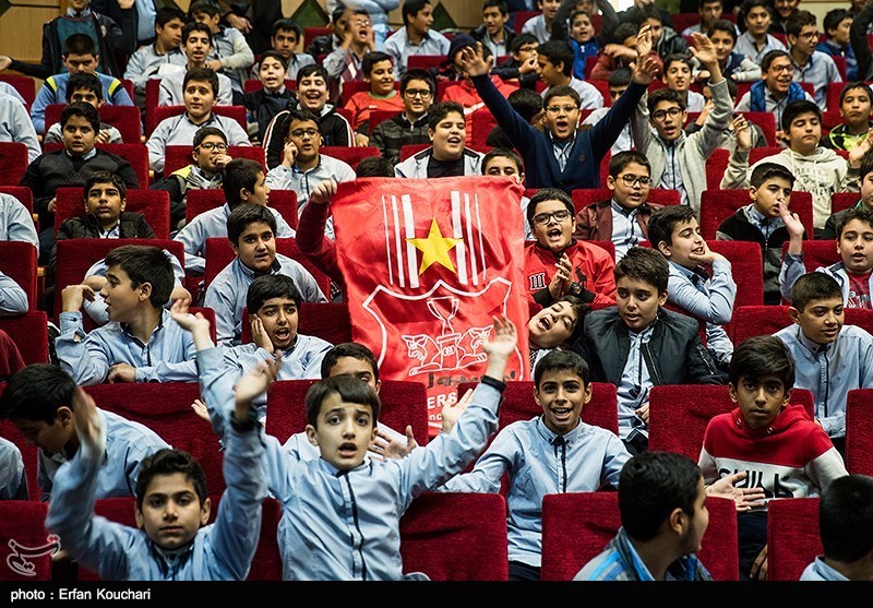 بازتاب پخش بازی پرسپولیس و کاشیما آنتلرز در مدارس ایران در رسانه‌ ژاپنی + عکس